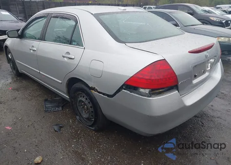 2007 Honda Accord 2.4 Ex z USA, uszkodzony, nr VIN 1HGCM56737A096067